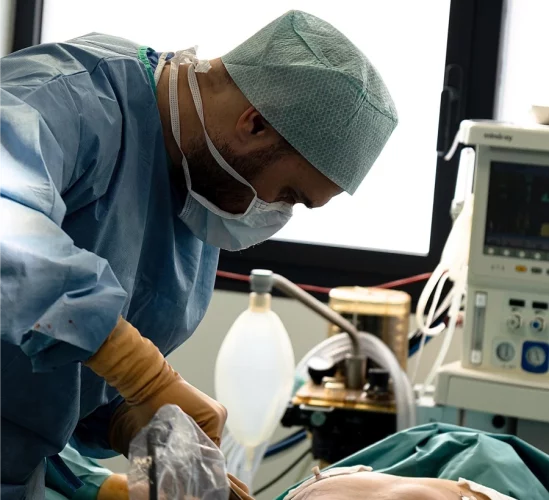 Docteur Maxime Cowen Chirurgien Esthetique Marseille DR